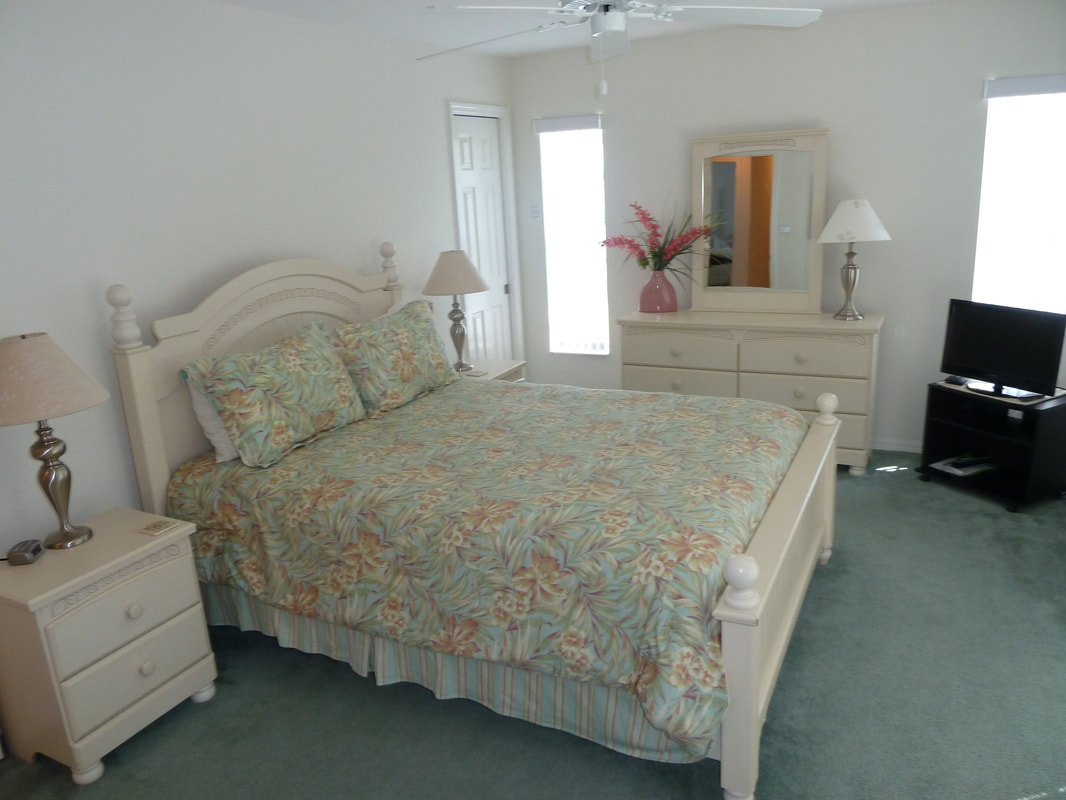 Queen bedroom